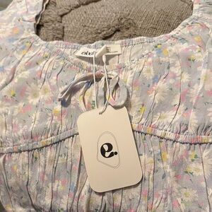 ElodieFloral Print Top with Tie Detail Size S with extra top